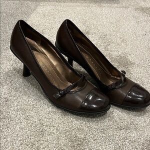 Elegant Brown Women's Heels